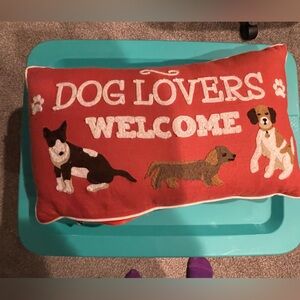 Dog lovers welcome pillow